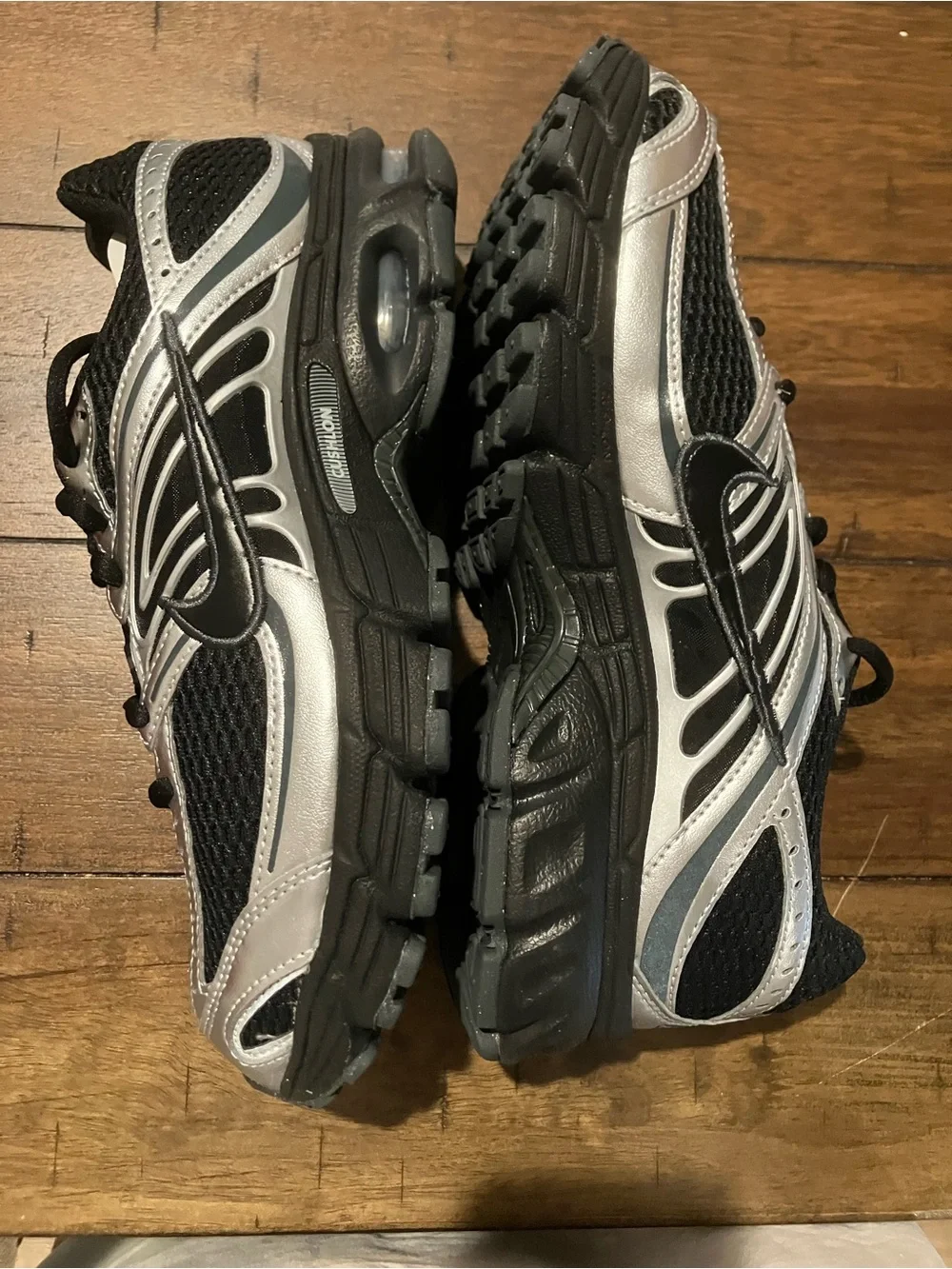 Nike women’s Air Max Moto Running Shoes Sz 7.5